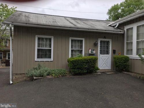 61 Oakland Ave, Gardenville PA  exterior