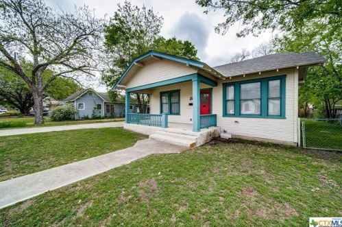 1007 Palm St, Seguin TX  78155-3241 exterior