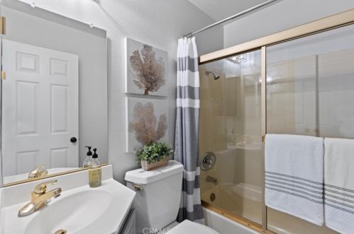 584 Andover Dr, Anaheim CA  92807-4606 exterior