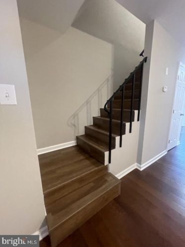 606 Denton Cir, Fredericksburg VA  22401-2704 exterior