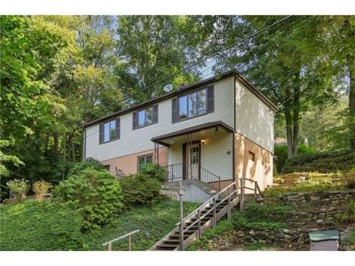 22 Narcissus Dr, Mahopac, NY 10541-5332