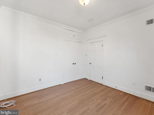 916 Capitol St, Washington DC 20003-1533 exterior