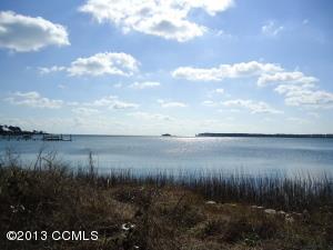 610 Pigott Rd, Gloucester, NC 28528-9328