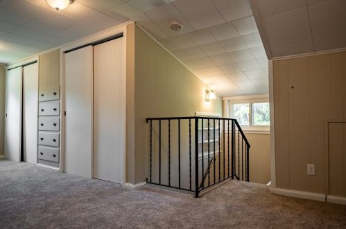 60 Wick Ave, Hermitage PA  16148-1811 exterior