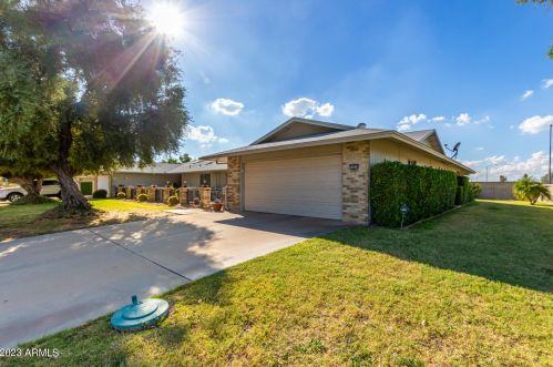 18454 Conestoga Dr, Sun City, AZ 85373-1767
