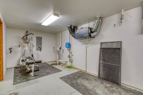 5078 Arrowhead Rd, Duluth MN 55811-1453 exterior