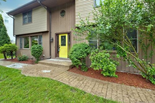 60 Kent Dr, Manchester, CT 06042-2238