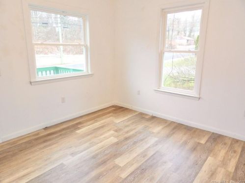 368 Poquonnock Rd, Groton CT  06340-4513 exterior