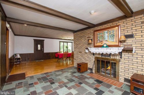145 Anderson Ave, Gloucester, NJ 08031-1106