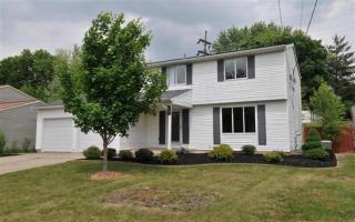 72 Surrey Ct, Florence, KY 41042-9302
