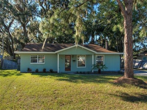 1307 Park Ave, Tavares, FL 32778-2350