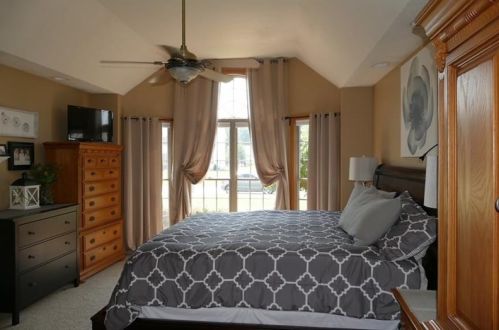 3104 Sugarberry Ln, New Castle PA  16105-1382 exterior