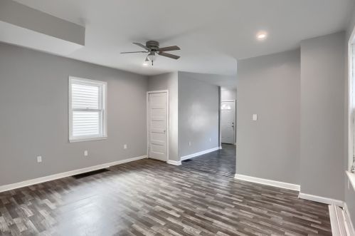 115 Maplewood Ave, Ambridge PA 15003-2412 exterior