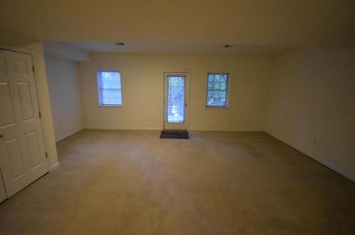 97 Highlands Blvd, Easton PA  18042-7262 exterior