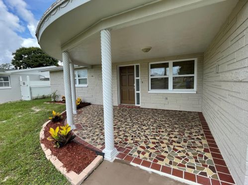 5843 1st Ave, New Port Richey, FL 34652-4701
