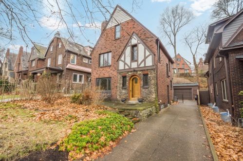 6743 Wilkins Ave, Pittsburgh, PA 15217-1318
