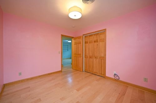 5124 Hagewa Dr, Cincinnati OH 45242-6247 exterior