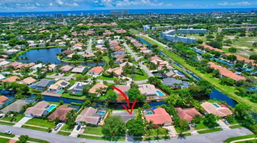 6940 4th Ave, Boca Raton, FL 33487-2384