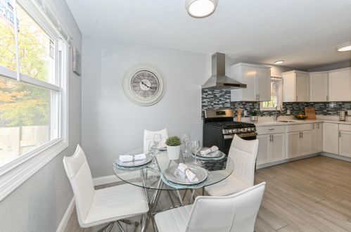 8110 Green Tree Rd, Milwaukee WI  53223-4928 exterior