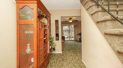 2661 Peconic Ave, Seaford NY  11783-3451 exterior