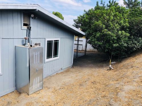 204 Whipple Mountain Rd, San Bernardino CA  92410-2108 exterior