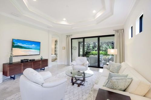 9433 Isla Bella Cir, Bonita Springs, FL 34135-7276