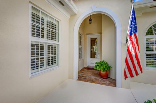 124 Euphrates Cir, West Palm Beach, FL 33410-2184