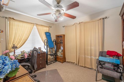 108 Duchess Ct, Windsor CA  95492-8043 exterior