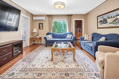 282 Ridgeway, White Plains NY  10605-4113 exterior