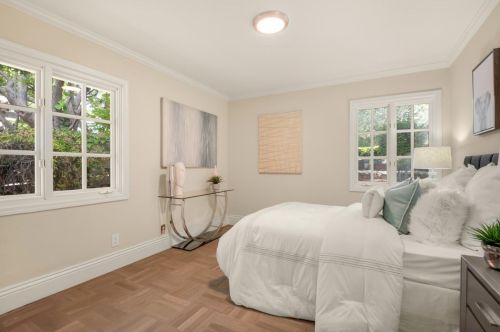 1657 Edgewood Dr, Palo Alto CA  94303-2821 exterior