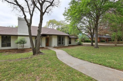 2132 Pembrooke Pl, Denton, TX 76205-8208