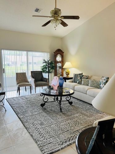6070 Heliconia Rd, Delray Beach, FL 33484-4670