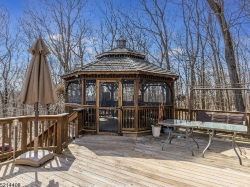 7 Mill Creek Rd, Sparta NJ  07871-3858 exterior