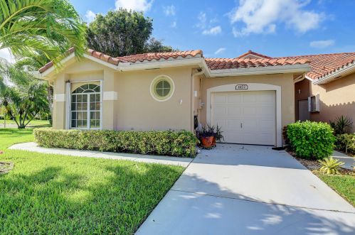 6172 Key Largo Ln, Boynton Beach, FL 33472-2370