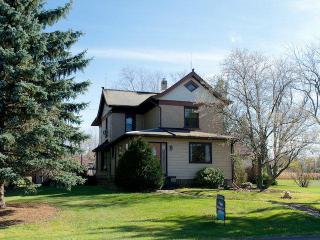 1362 Olivesburg Rd, Mansfield, OH 44905-1317
