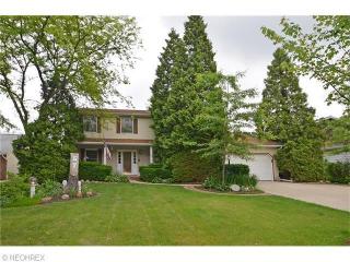 57 Skyview Dr, Brunswick, OH 44212-1210