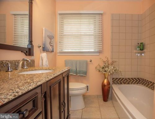 2511 Dean Dr, Wilmington DE  19808-3313 exterior