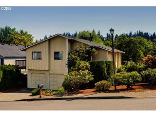 11300 Abby Ln, Happy Valley, OR 97015-8528