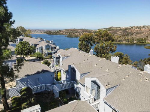 11074 Caminito Vista Pacifica, San Diego CA  92131-2398 exterior