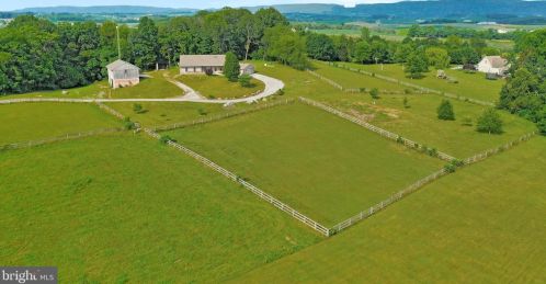 9478 Fort Stouffer Rd, Upton PA  17225-9780 exterior