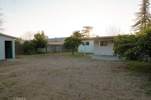 1521 7th St, Livingston CA  95334-1604 exterior