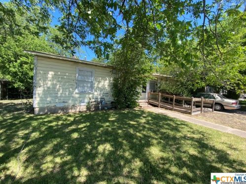902 Main St, Copperas Cove, TX 76522-1812