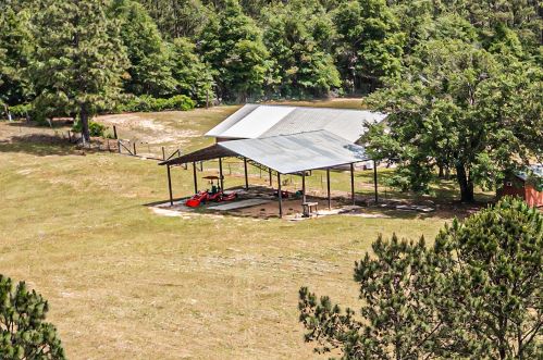 412 Millard Gainey Rd, Defuniak Springs FL  32435-4485 exterior