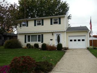 818 Terry Ln, Urbana, OH 43078-1252