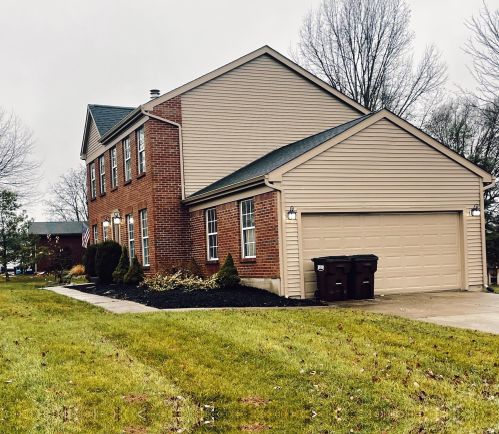10587 Cheshire Ridge Dr, Florence, KY 41042-4720