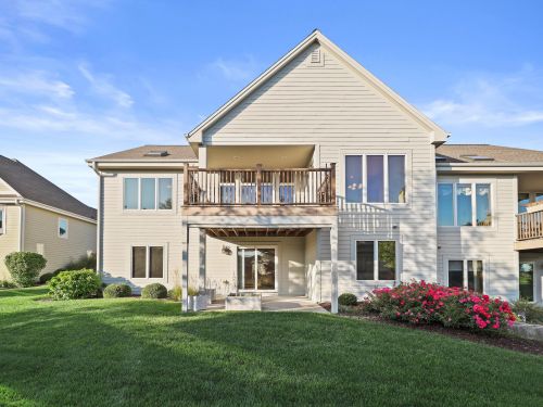 3510 Sequoia Cir, Waukesha, WI 53188-2549