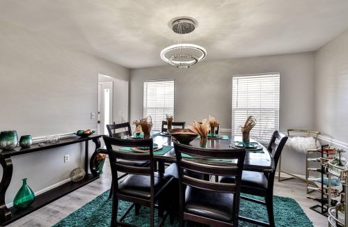 7549 Valley Watch Dr, Florence KY  41042-8004 exterior