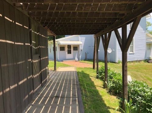 708 Ashland Ave, New Castle PA  16102-1342 exterior