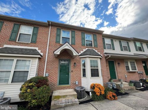 321 Country Club Rd, Red Lion PA  17356-8697 exterior