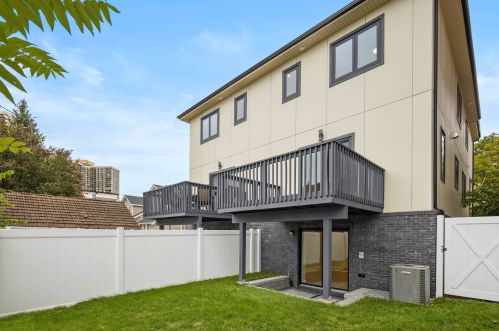 255 Wayne Ave, Cliffside Park NJ  07010-2608 exterior